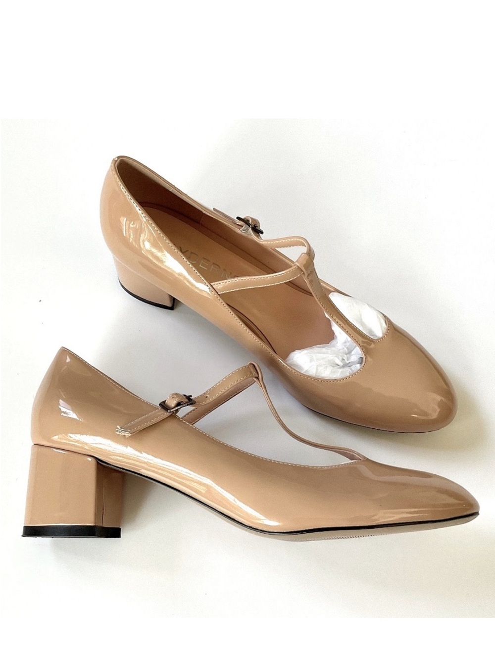 WAYDERNS Patent Leather T-Strap Round Toe Chunky Heel Beige Pump Size 9.5
